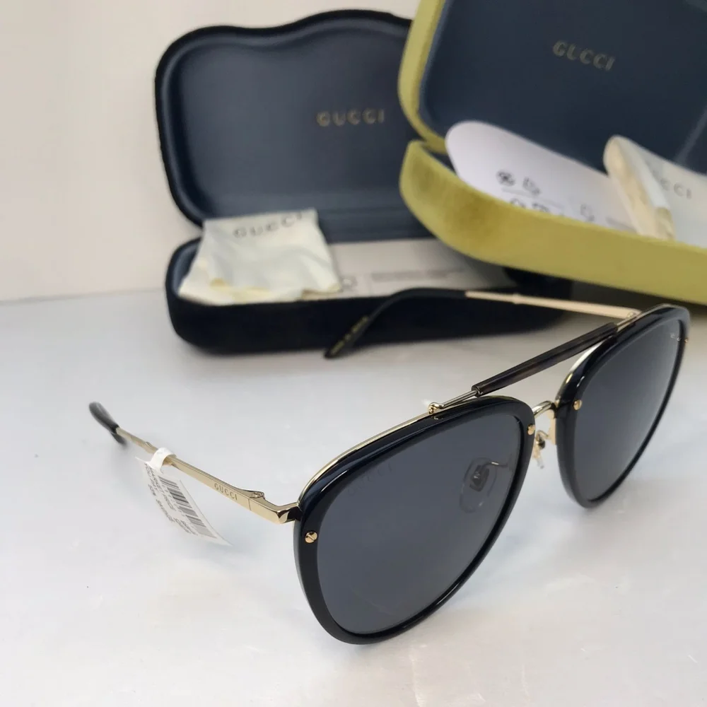 New - 💯 Original Gucci GG0672S Unisex Aviator Sunglasses, Black/Grey